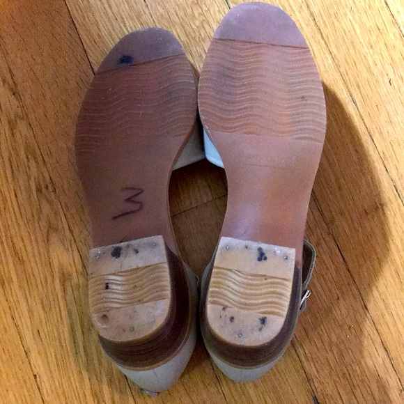 Naturalizer Sandals 1 inch heel size 7M - Picture 4 of 4